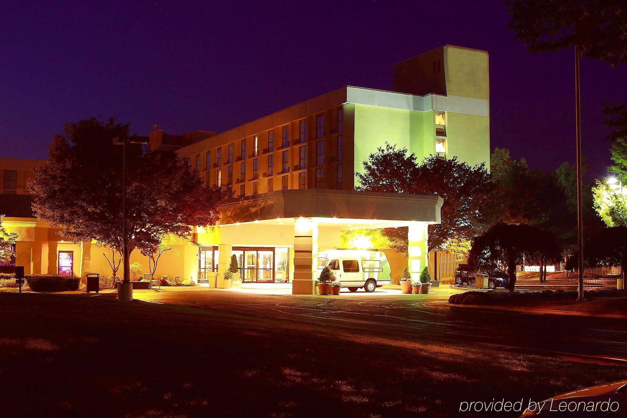 Magnuson Grand & Conference Center Somerset-Bridgewater 외부 사진