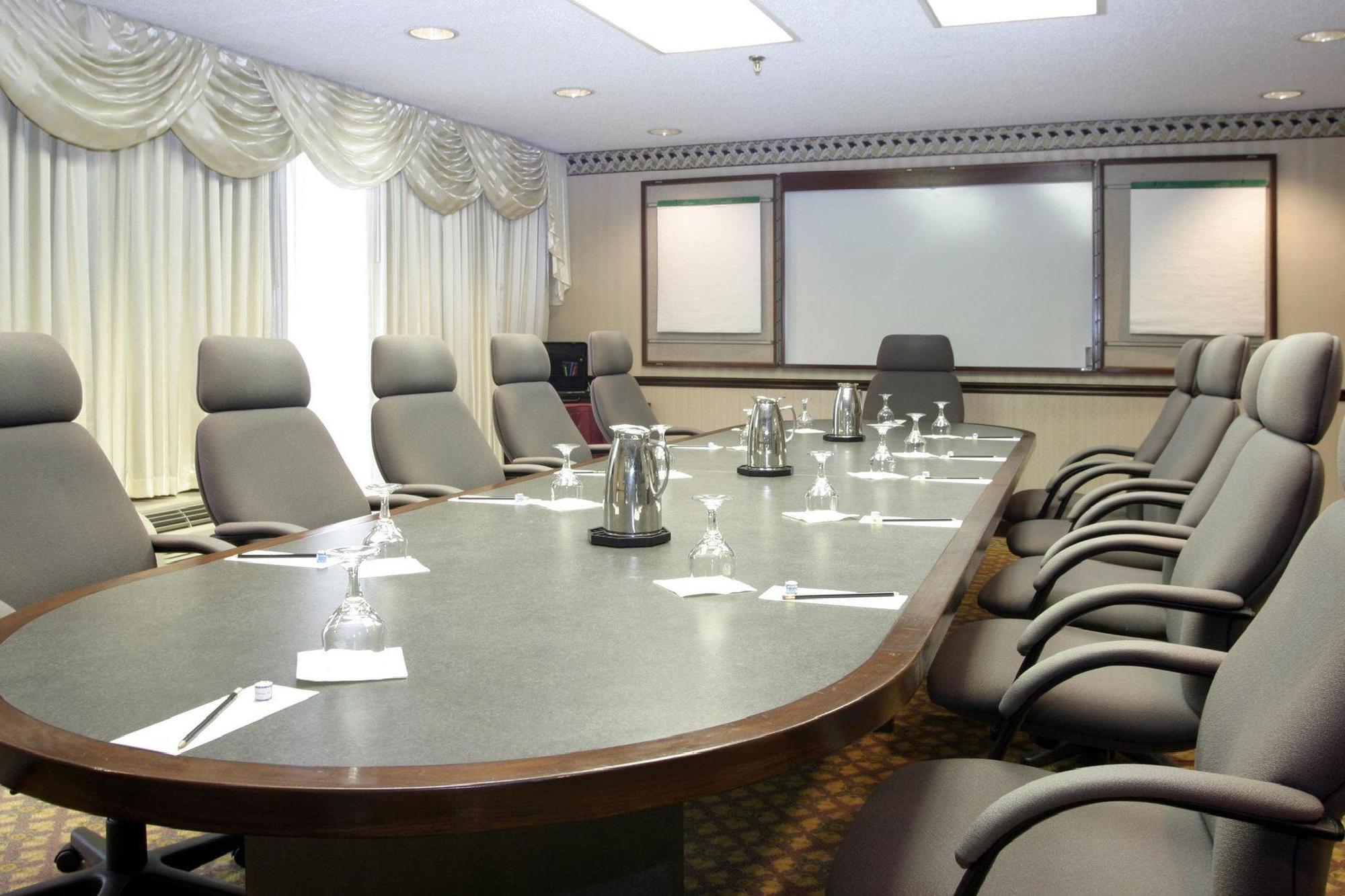 Magnuson Grand & Conference Center Somerset-Bridgewater 외부 사진