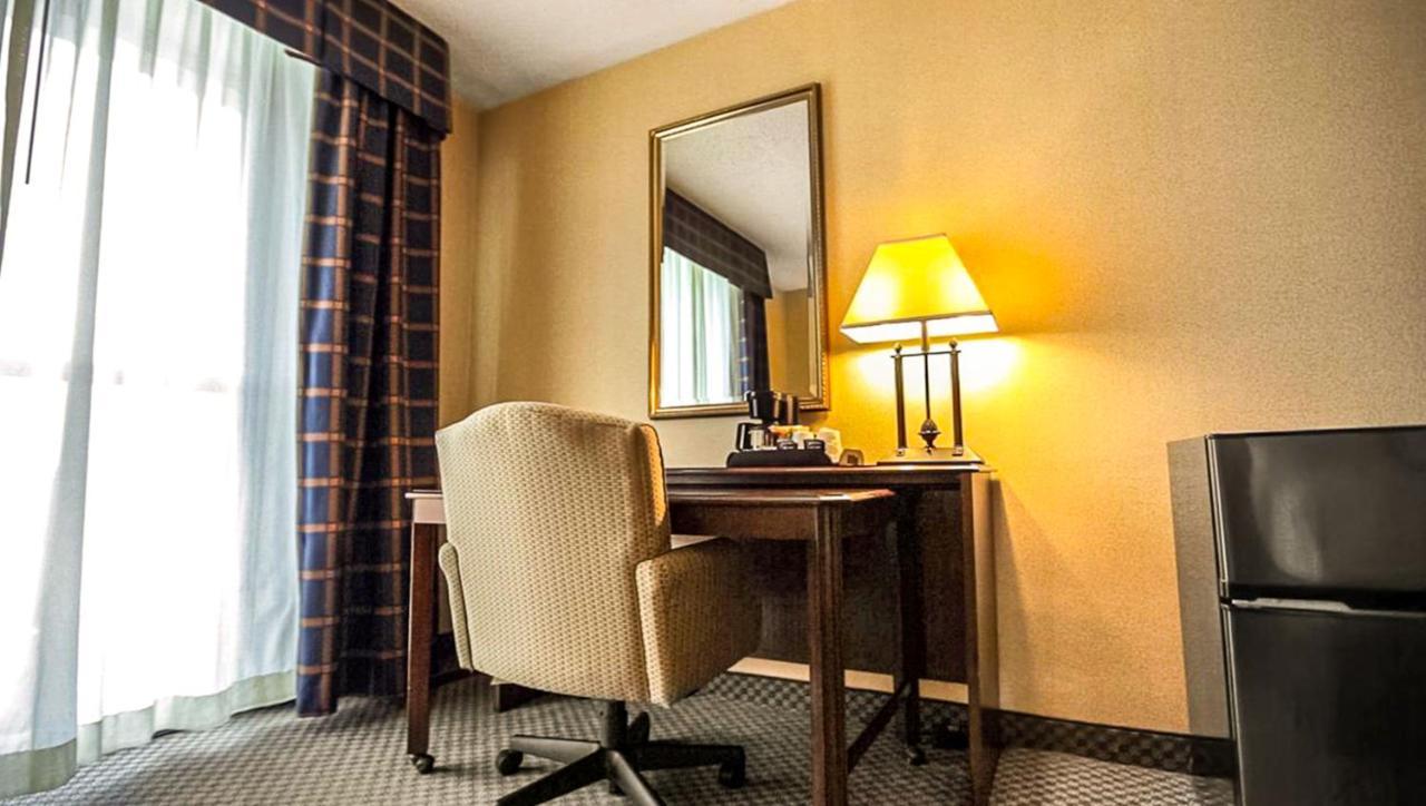 Magnuson Grand & Conference Center Somerset-Bridgewater 외부 사진