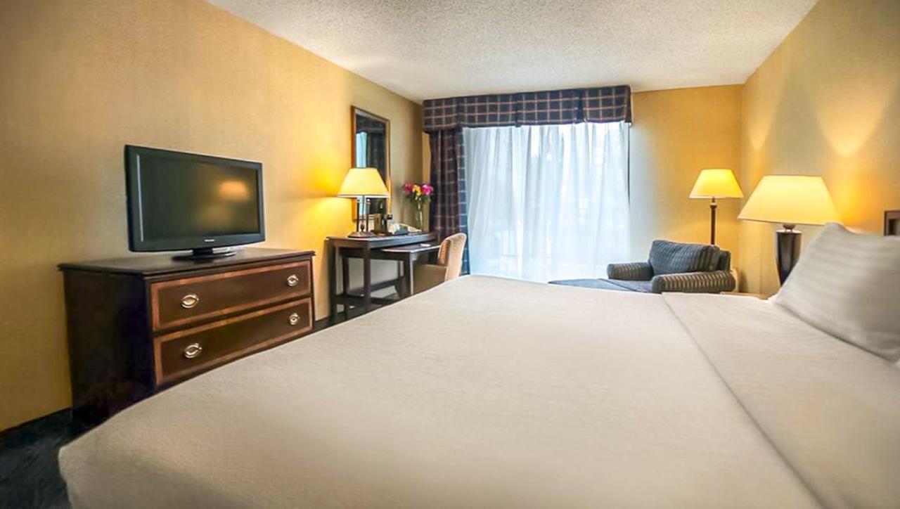 Magnuson Grand & Conference Center Somerset-Bridgewater 외부 사진